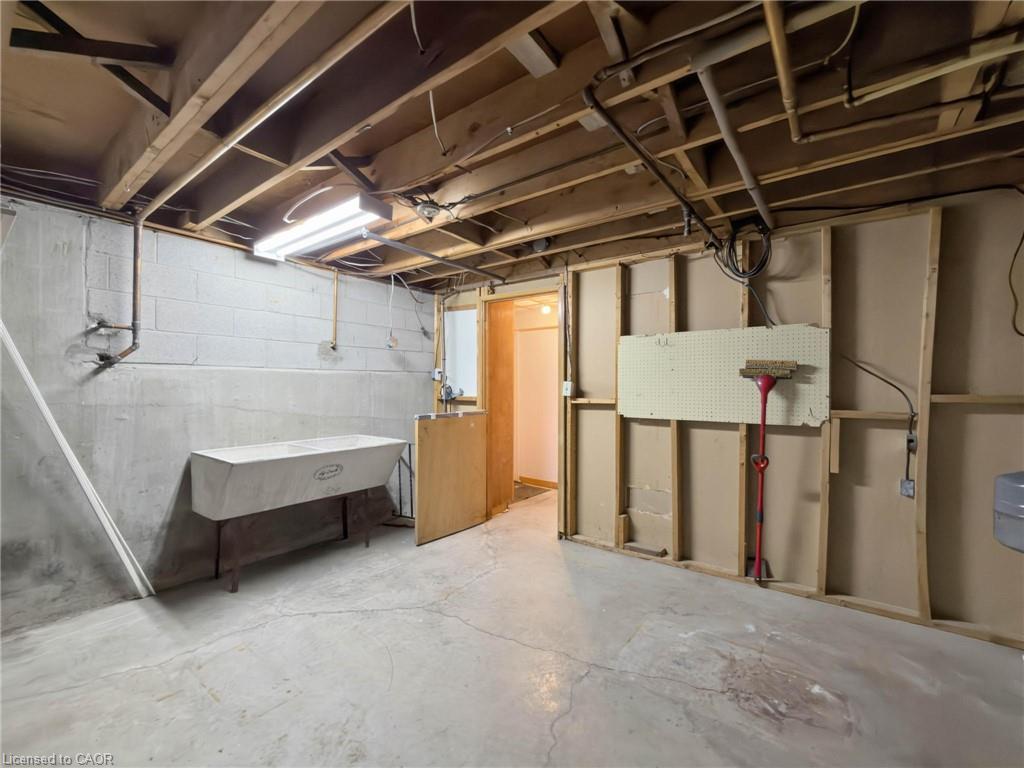 216 Fairview Avenue Property Photo 44