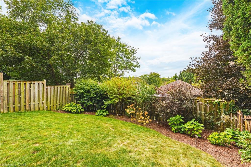 19 Hillsdale Court Property Photo 36
