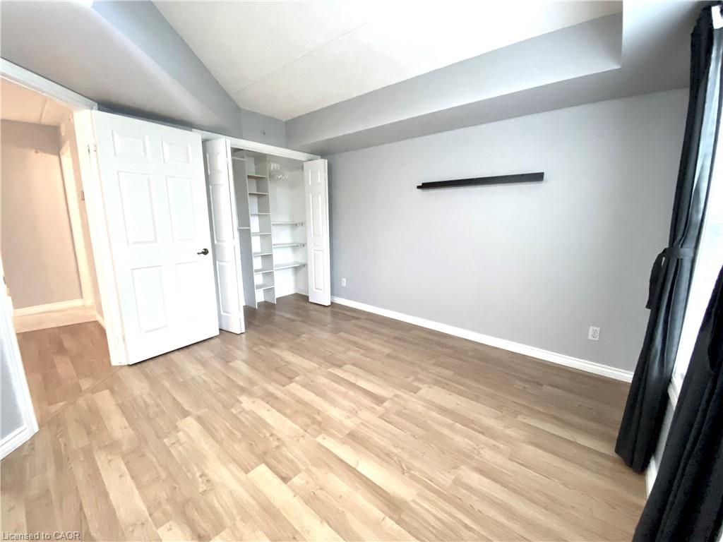 209-1450 Bishops Gate Property Photo 12