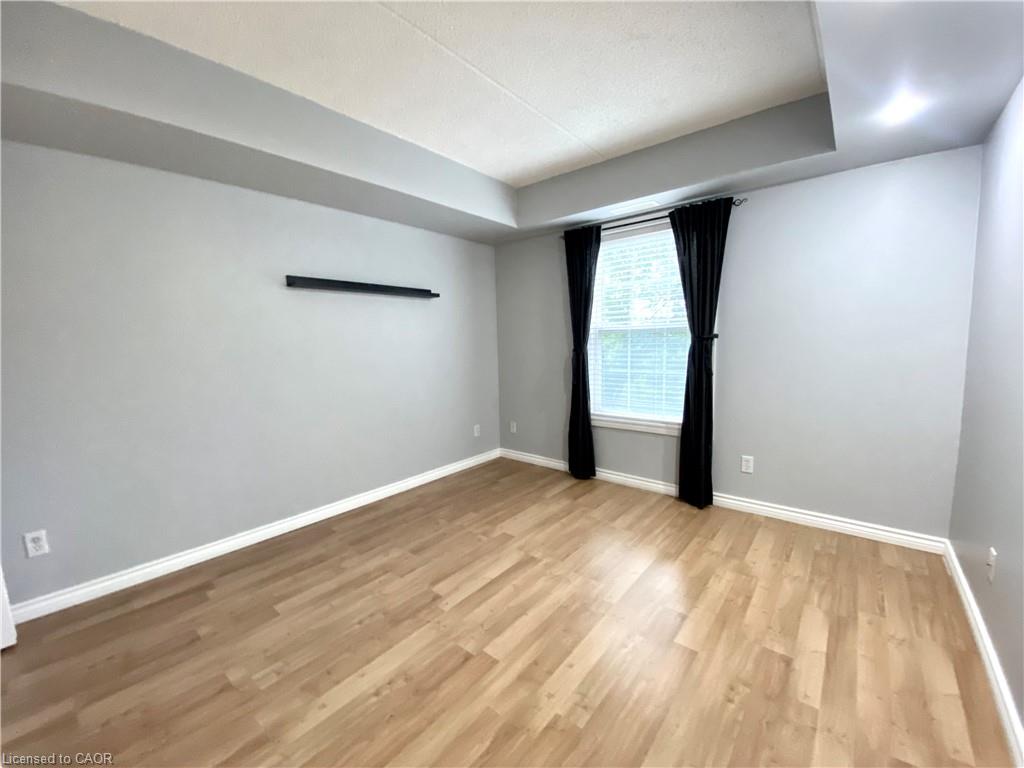 209-1450 Bishops Gate Property Photo 13
