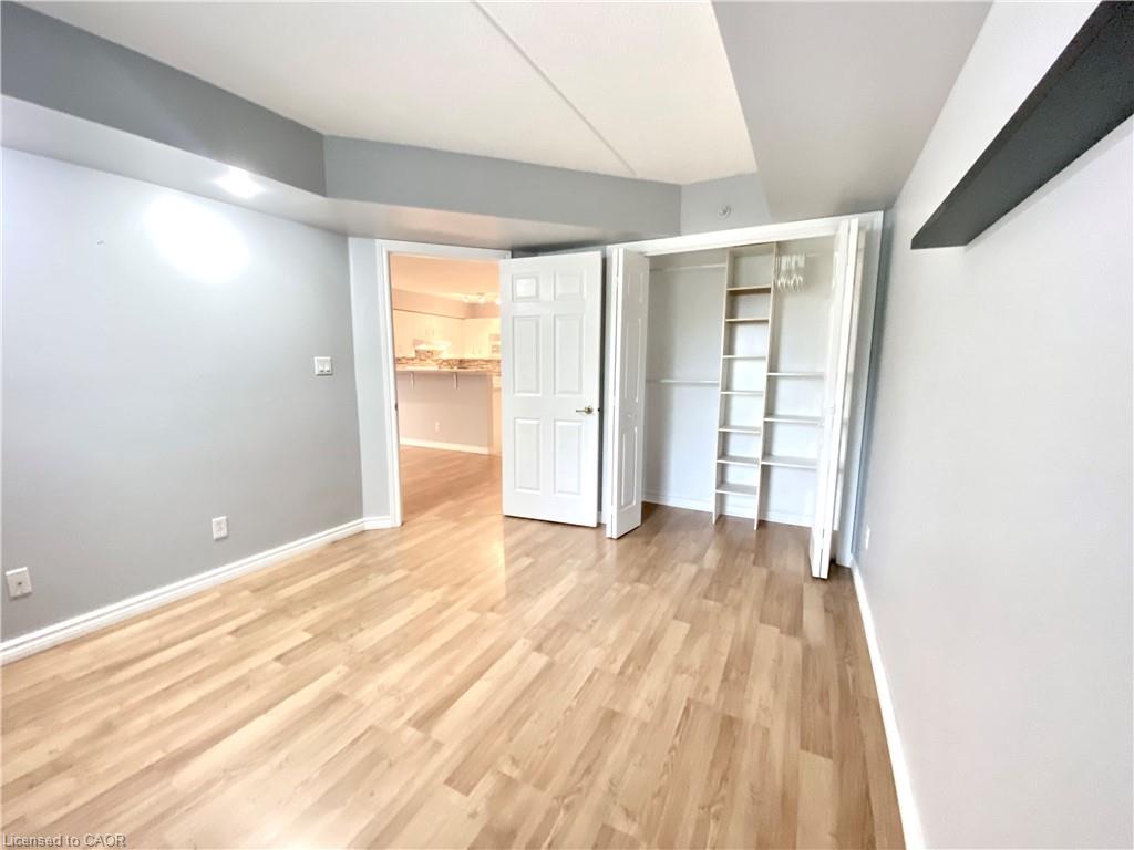 209-1450 Bishops Gate Property Photo 14