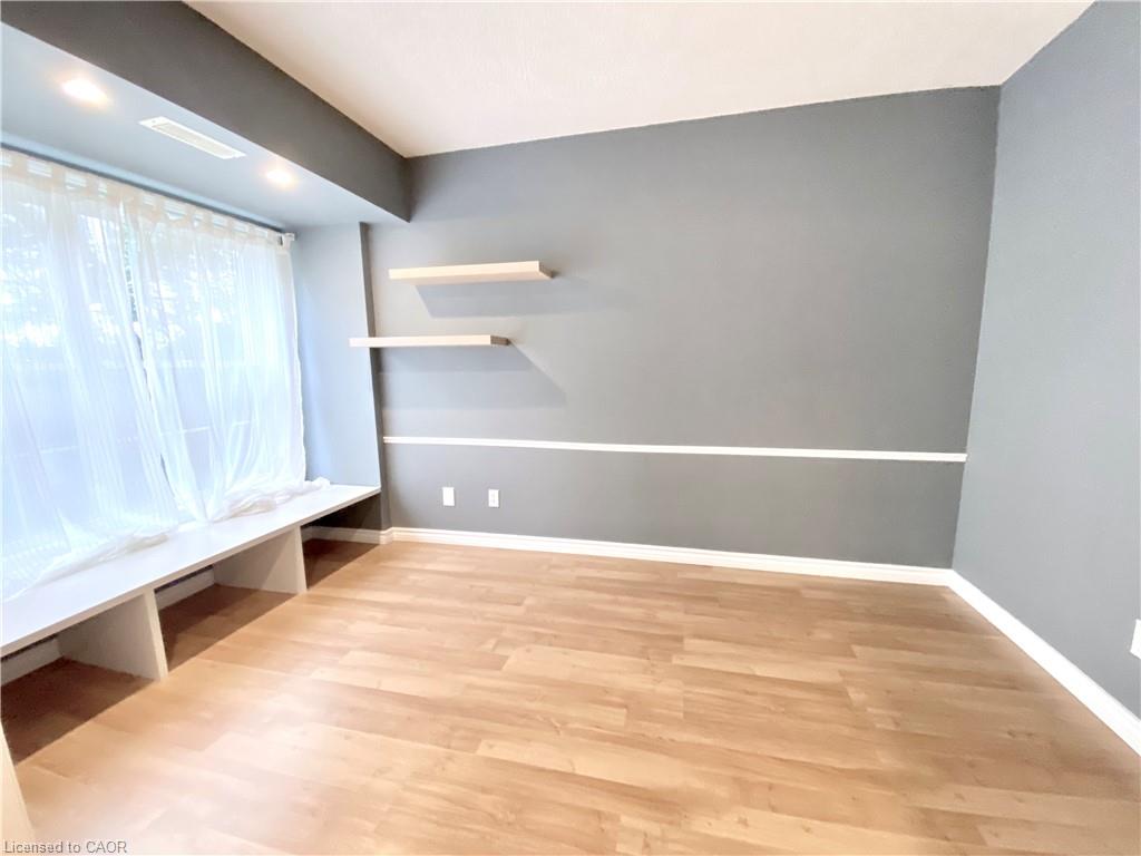 209-1450 Bishops Gate Property Photo 18