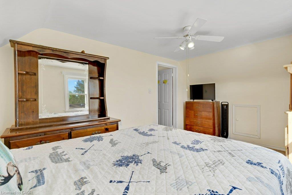 52 Third Avenue Property Photo 33
