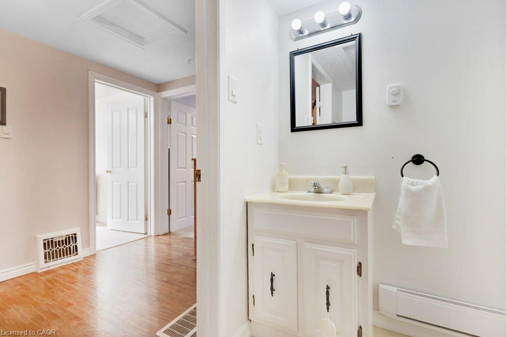 52 Third Avenue Property Photo 35