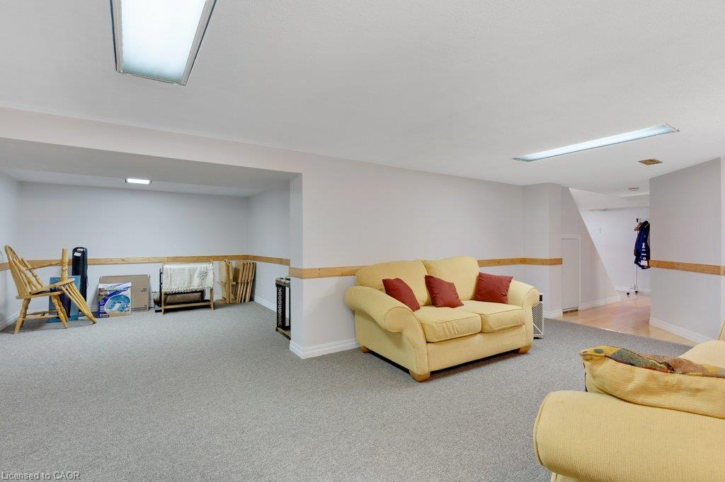 52 Third Avenue Property Photo 39
