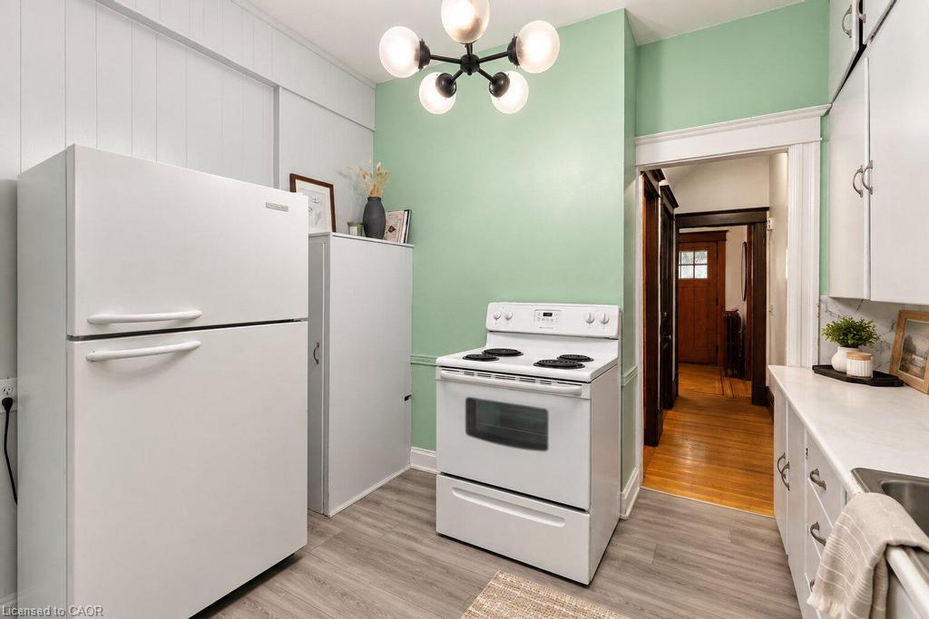 61 Garfield Avenue S Property Photo 12