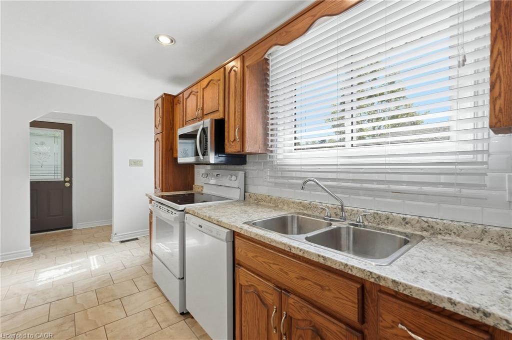 2 Marston Street Property Photo 16