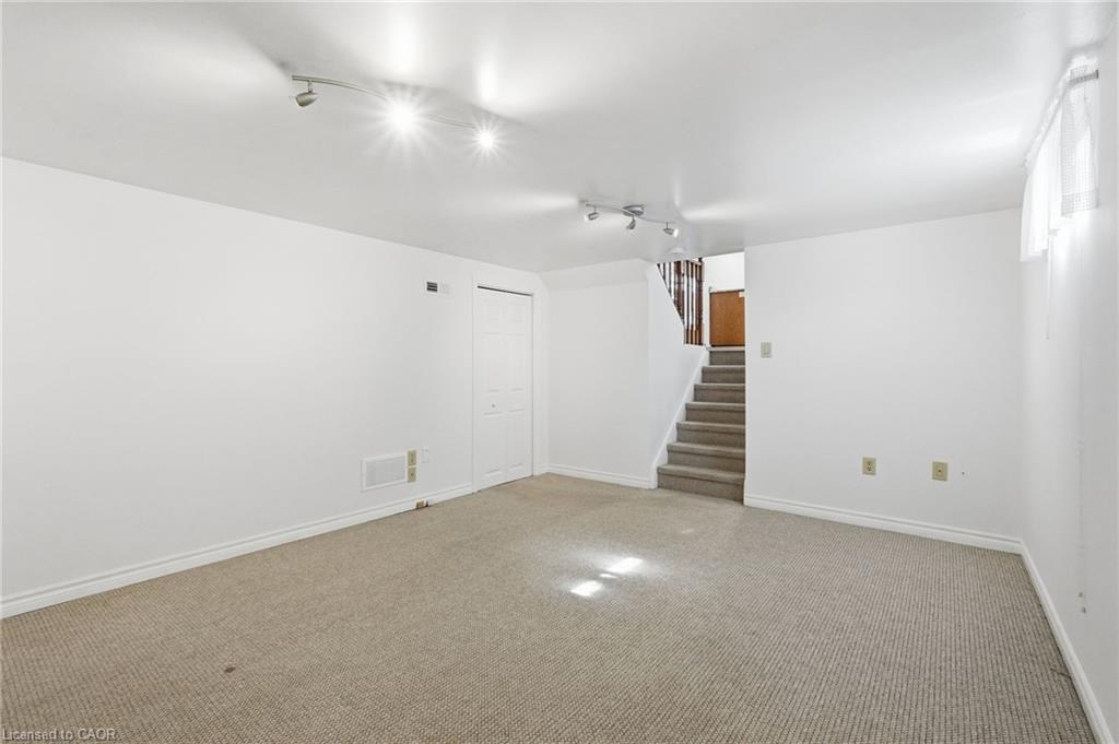 2 Marston Street Property Photo 35