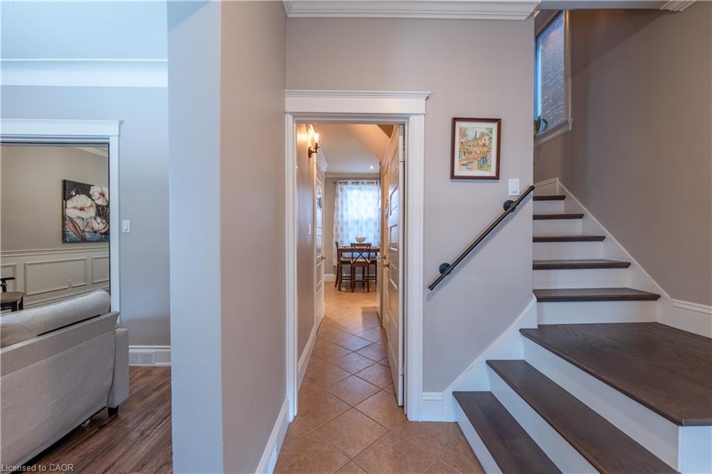 691 Wilson Street Property Photo 4