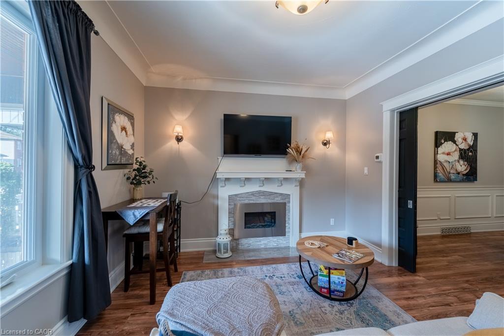 691 Wilson Street Property Photo 5