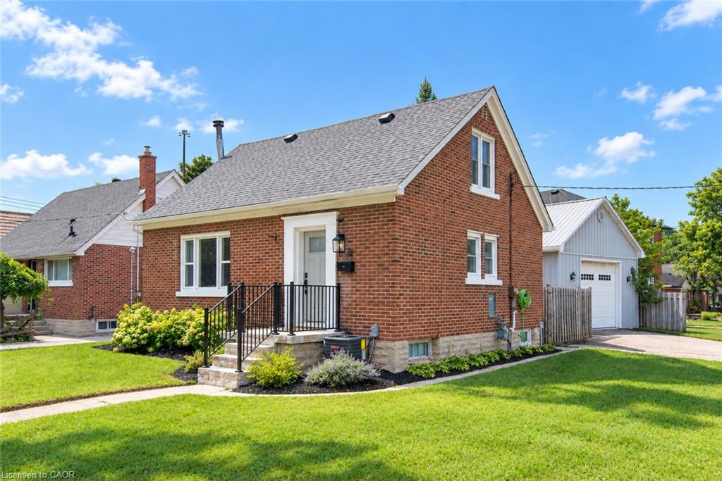 32 Belleview Avenue