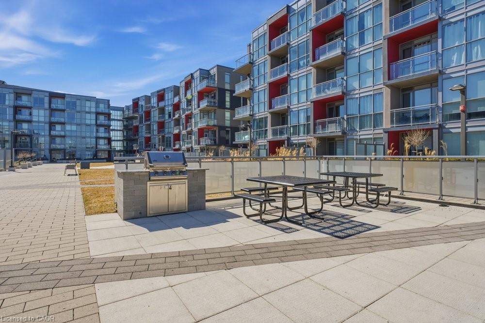 D211-5220 Dundas Street Property Photo 34