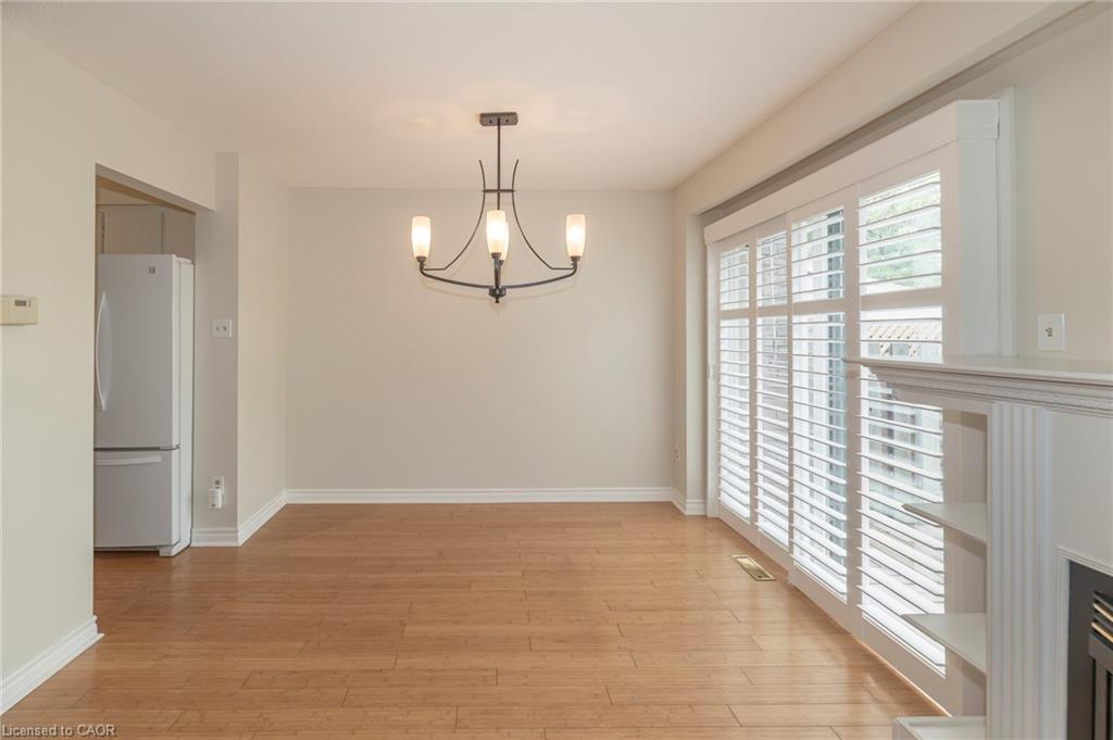 1066 Runnymead Crescent Property Photo 6