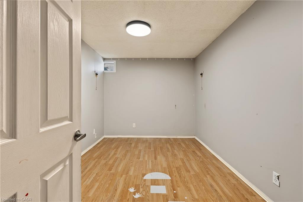 14-391 Stone Church Road E Property Photo 26