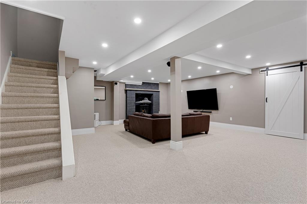 51 Bayne Crescent Property Photo 32