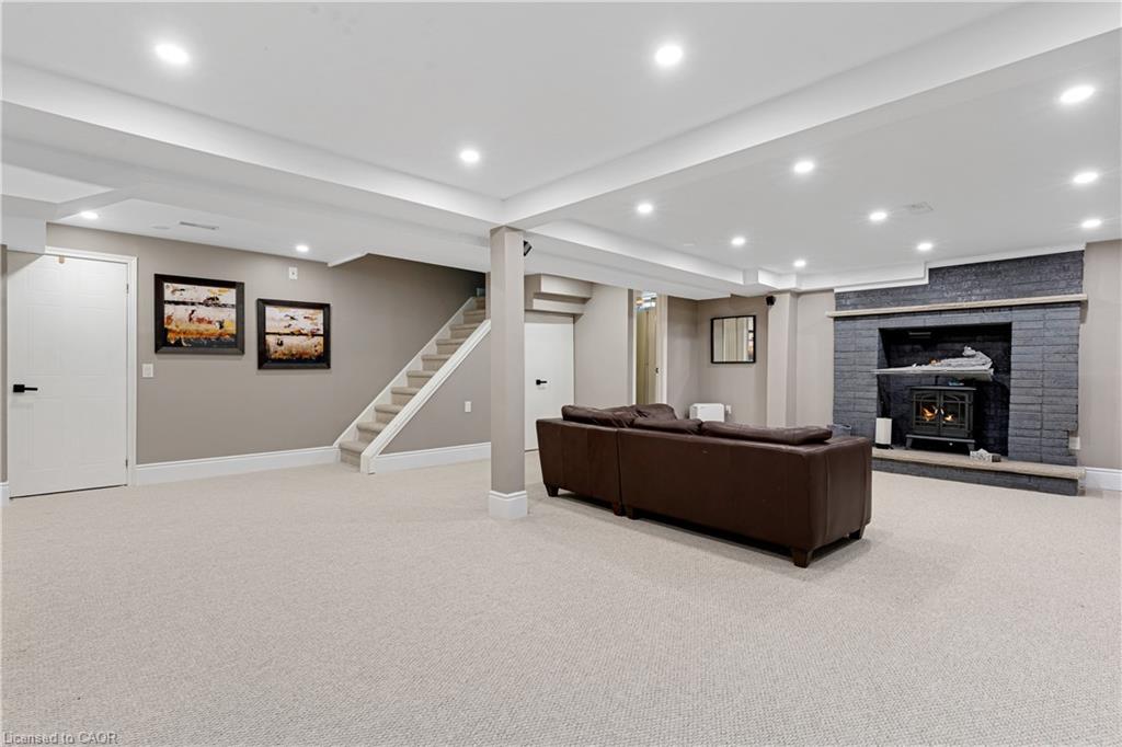 51 Bayne Crescent Property Photo 33