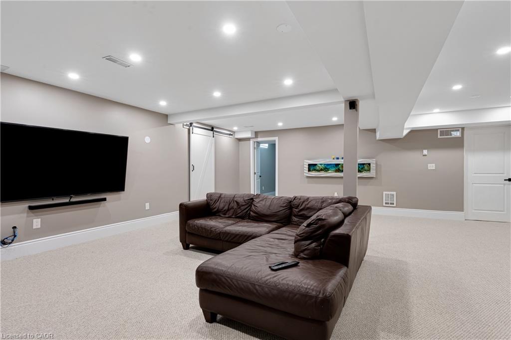 51 Bayne Crescent Property Photo 35