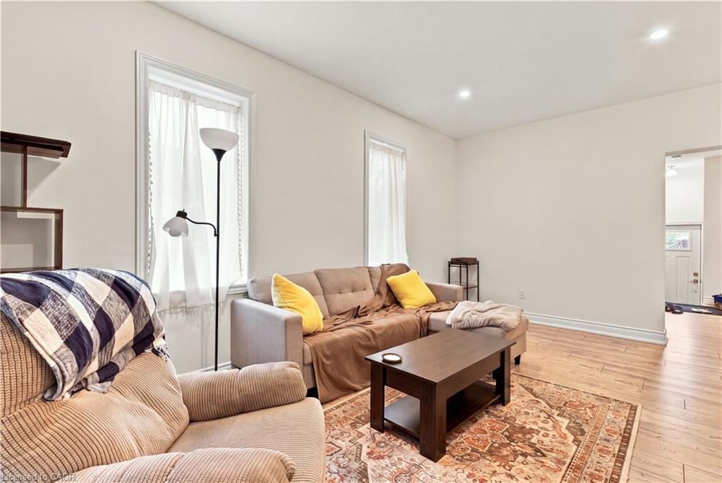 299 Bridgeport Road E Property Photo 28