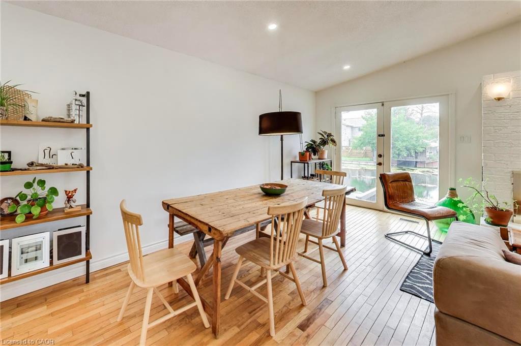 35 Shirlea Boulevard Property Photo 7