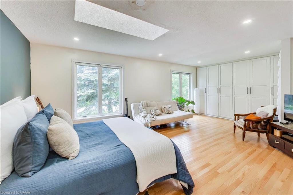 35 Shirlea Boulevard Property Photo 11