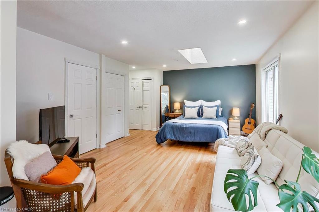35 Shirlea Boulevard Property Photo 12