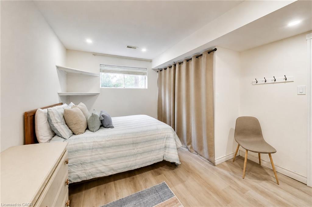 35 Shirlea Boulevard Property Photo 25