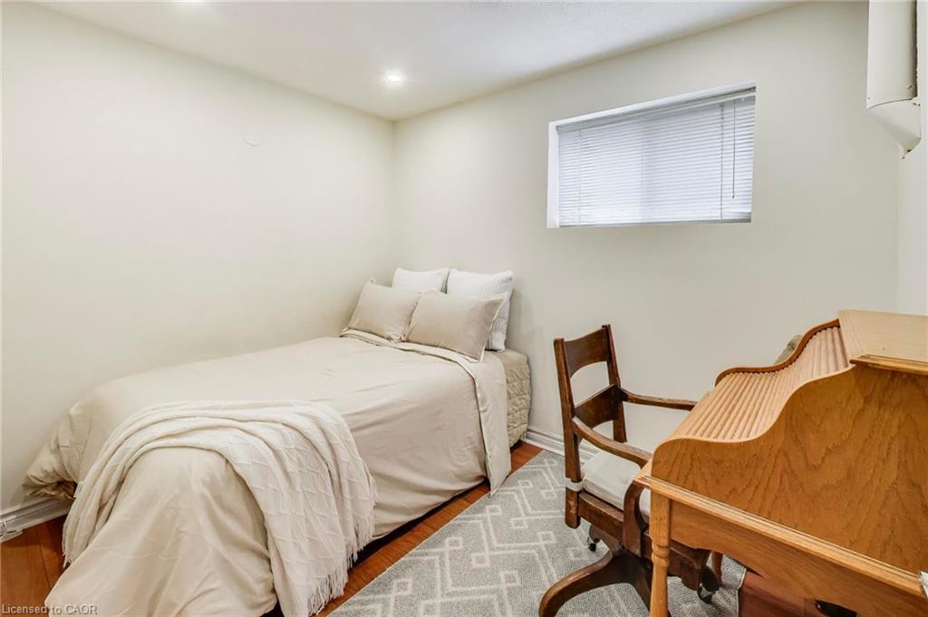 35 Shirlea Boulevard Property Photo 28