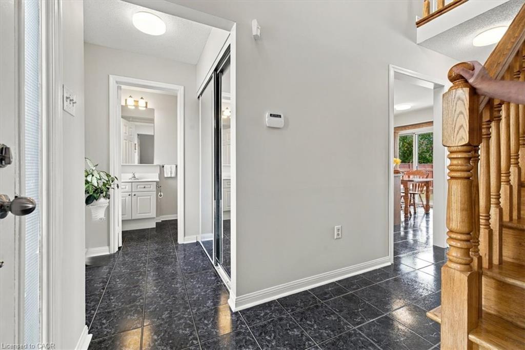 5180 Oakley Drive Property Photo 4