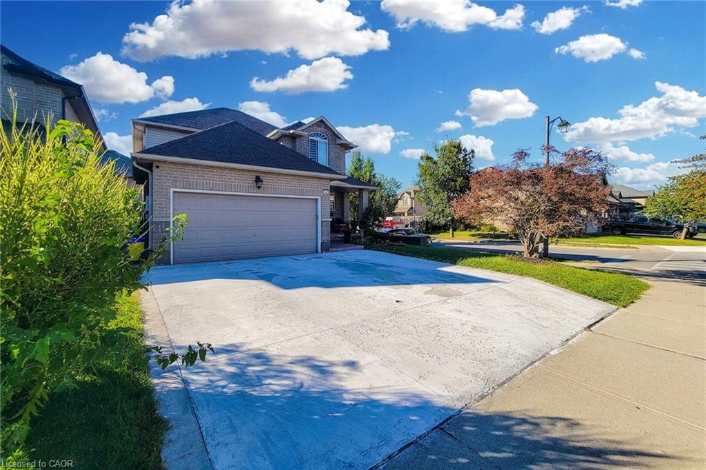 126 Davinci Boulevard Property Photo 3