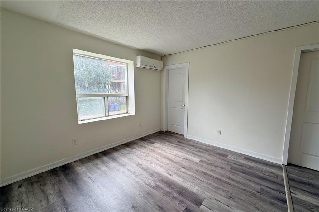 9-120 Charles Street Property Photo 4