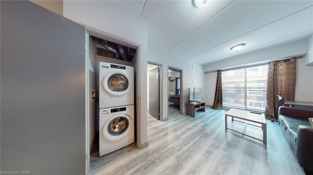 B215-275 Larch Street Property Photo 8