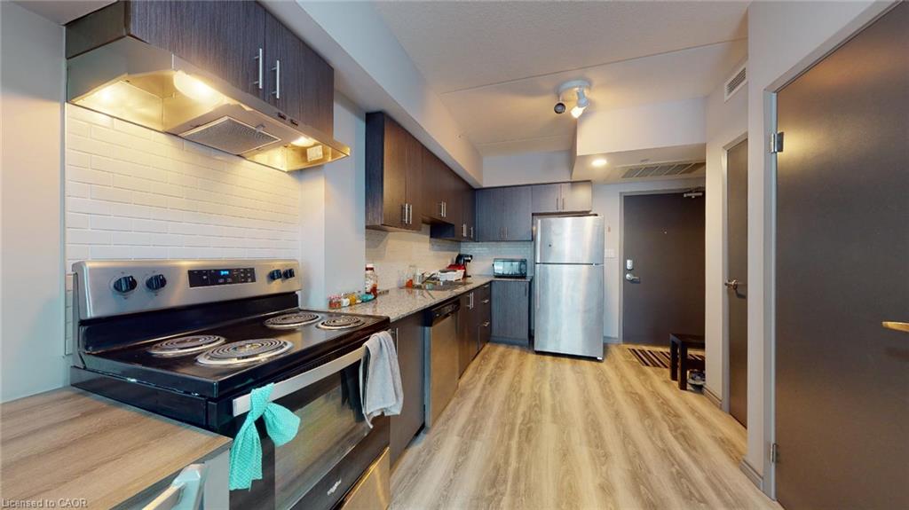 B215-275 Larch Street Property Photo 13