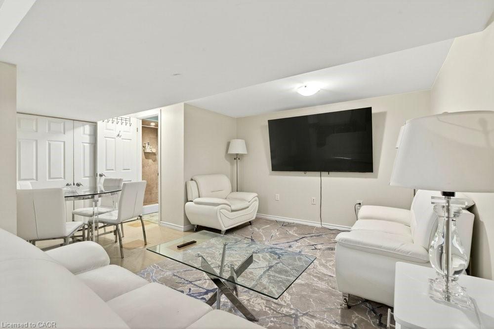 20 St Charles Drive Property Photo 14