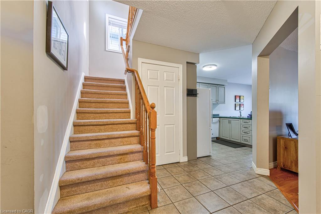 47 Hilltop Drive Property Photo 6