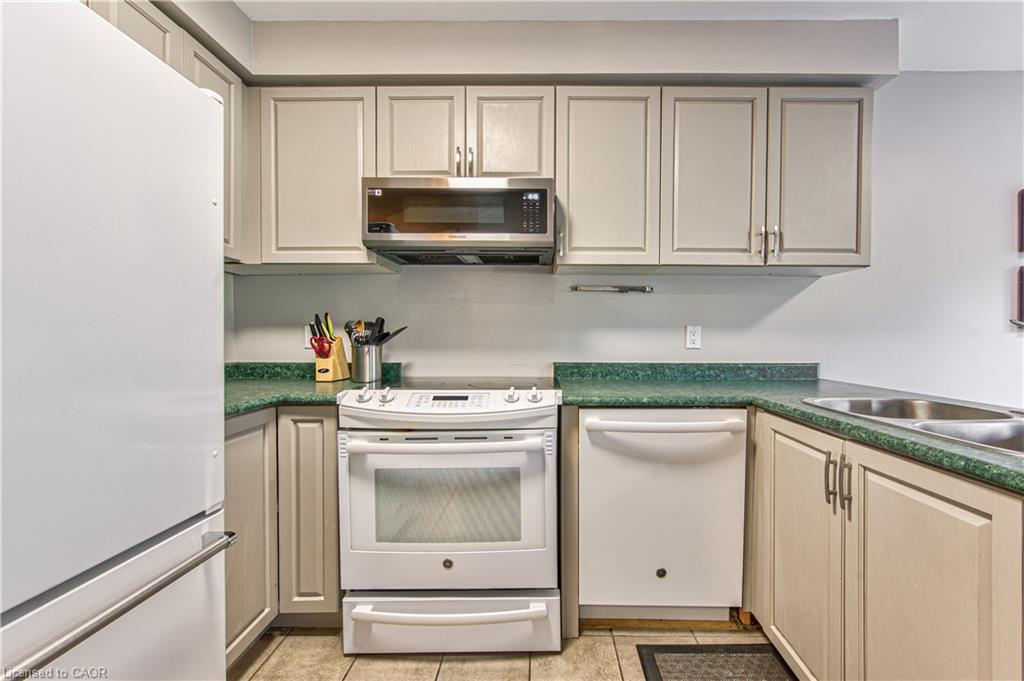 47 Hilltop Drive Property Photo 14