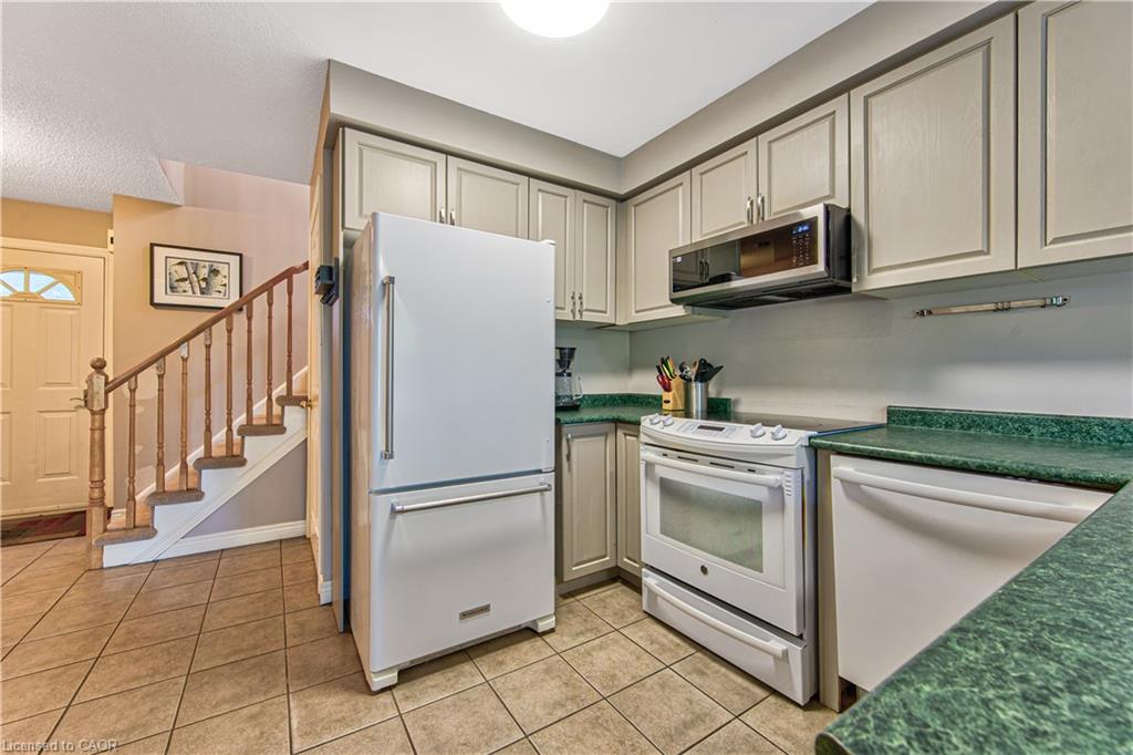 47 Hilltop Drive Property Photo 15