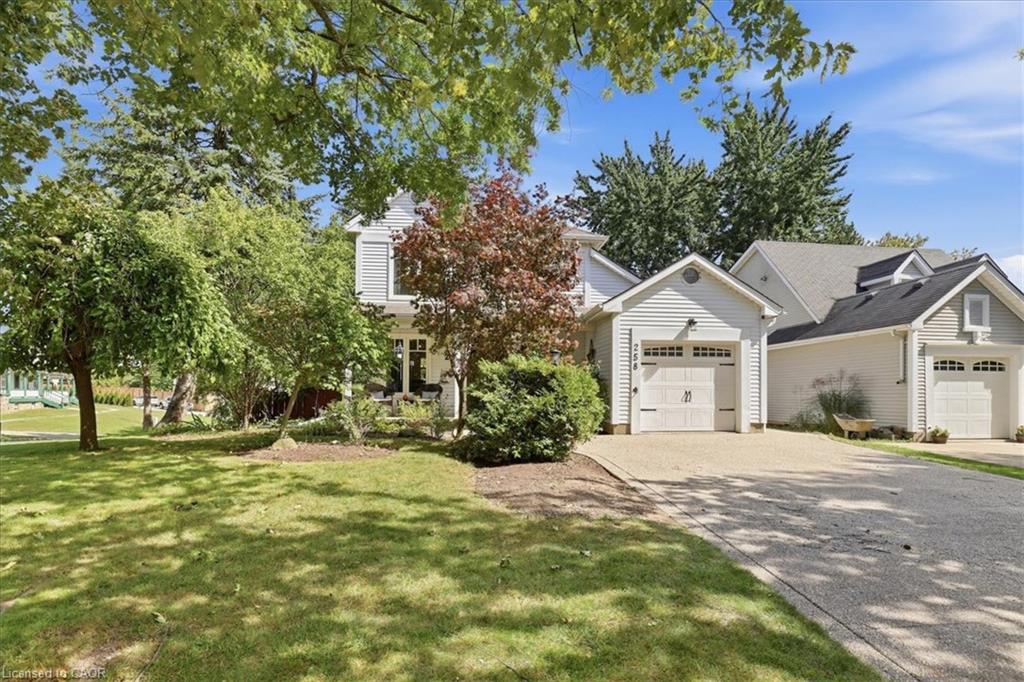258 Newport Place Property Photo 2