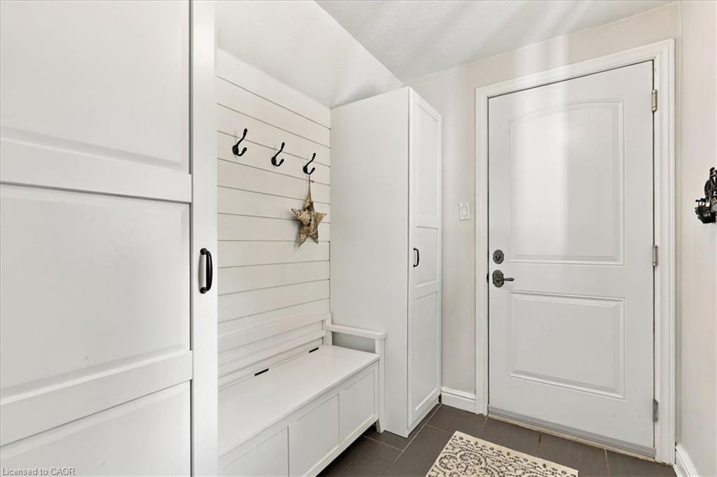 258 Newport Place Property Photo 8