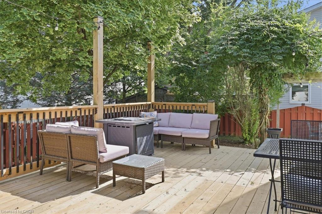 258 Newport Place Property Photo 33