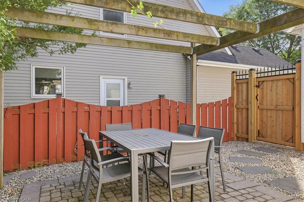 258 Newport Place Property Photo 36