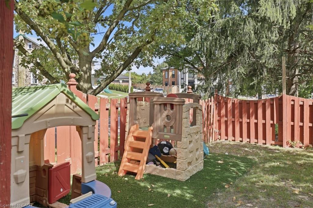 258 Newport Place Property Photo 38