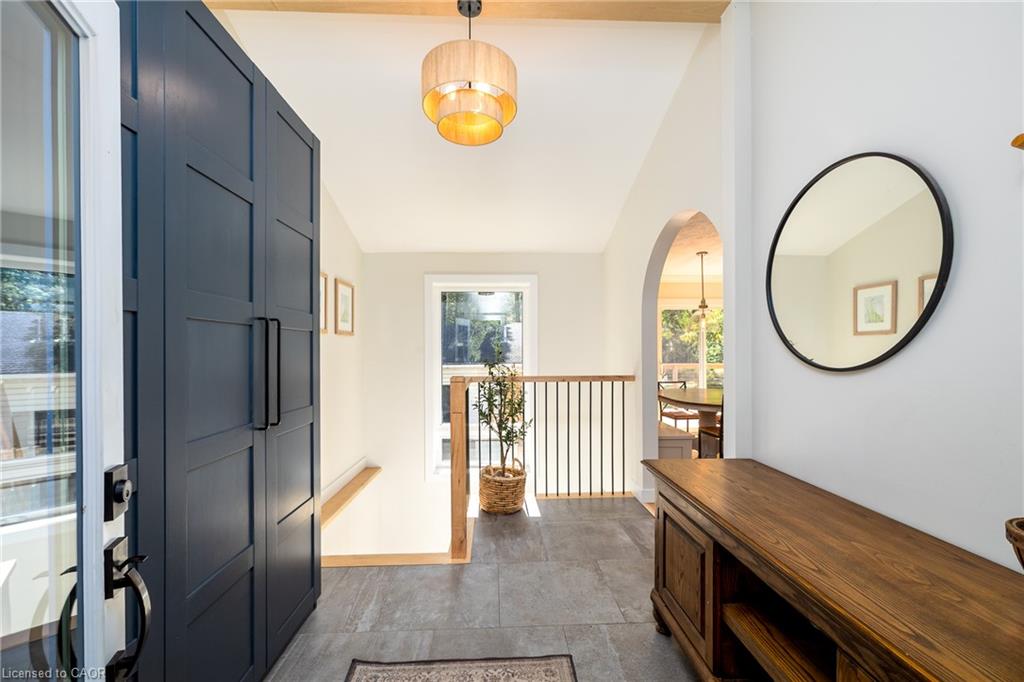9 Crescent Street Property Photo 6