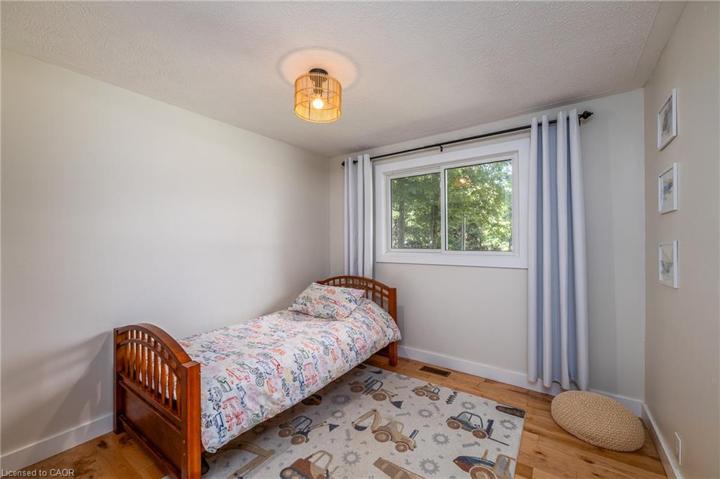 9 Crescent Street Property Photo 18