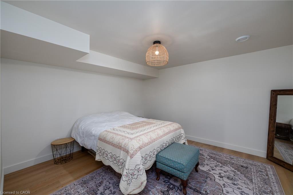 9 Crescent Street Property Photo 25