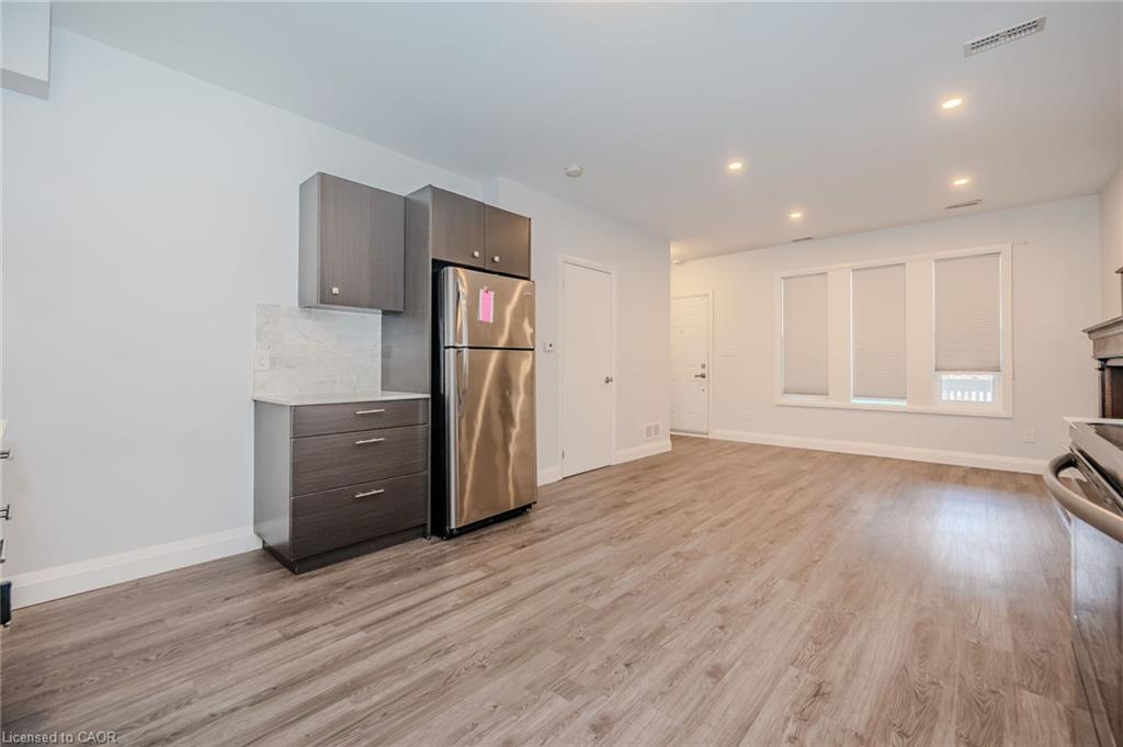 74 Cathcart Street Property Photo 8