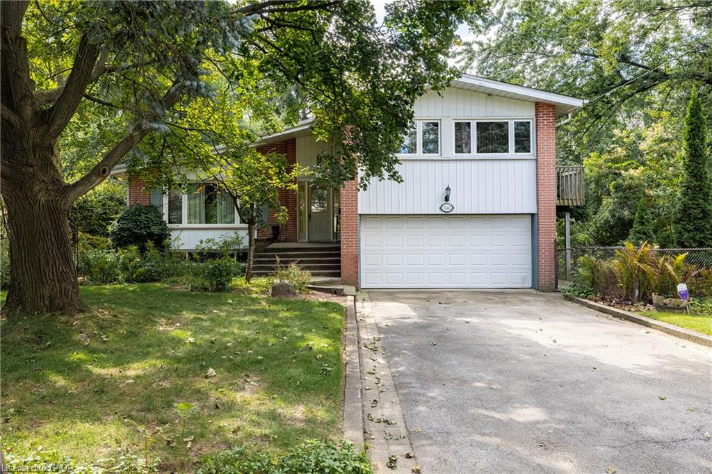 1242 Donlea Crescent Property Photo 4