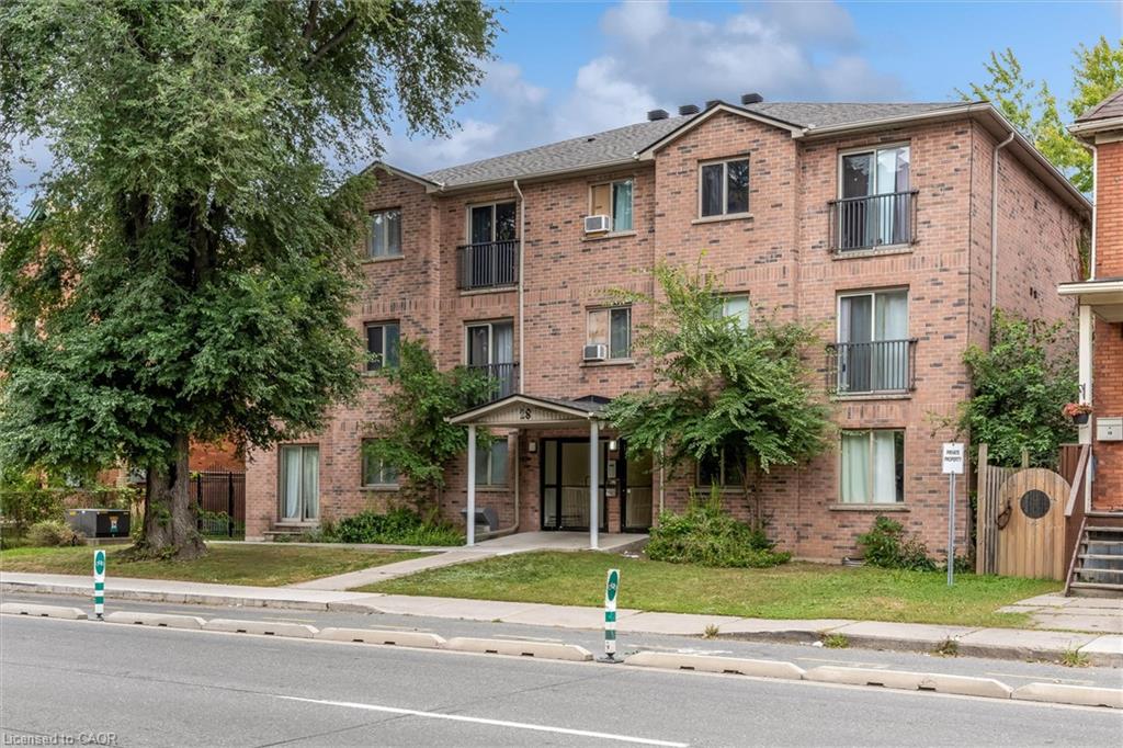 311-28 Victoria Avenue N Property Photo 1
