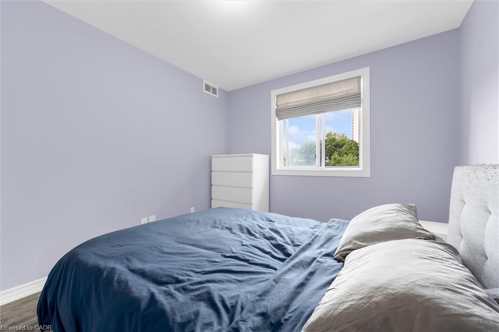 311-28 Victoria Avenue N Property Photo 12