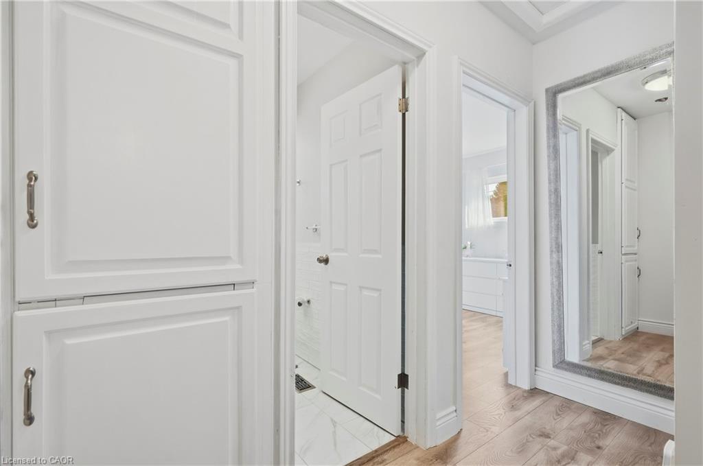 215 West 33rd Street Property Photo 26