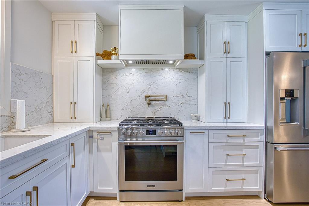 43 Spadara Drive Property Photo 12